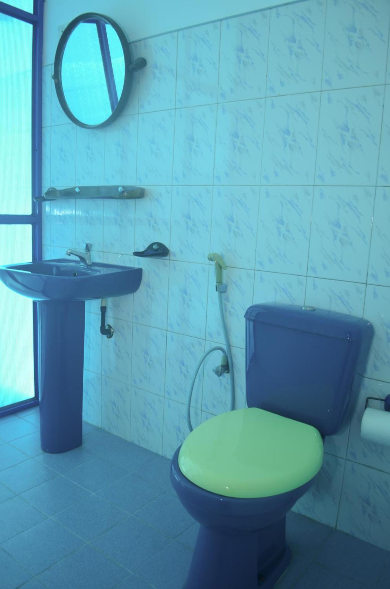Glow Accommadation Тангале Екстериор снимка