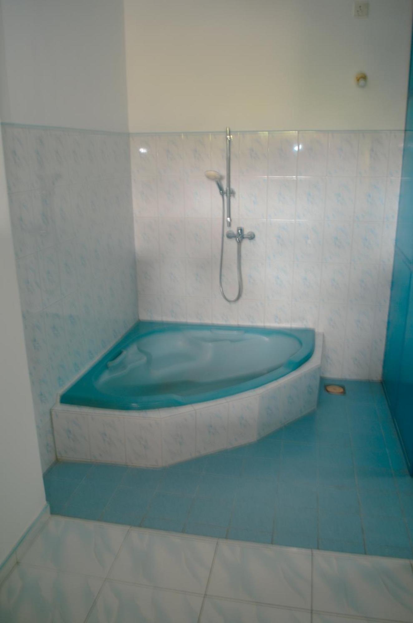 Glow Accommadation Тангале Екстериор снимка